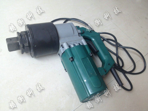 初終緊扭剪型電動扳手